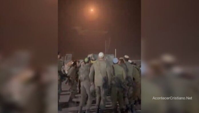 soldados-israelies-danzando.jpg