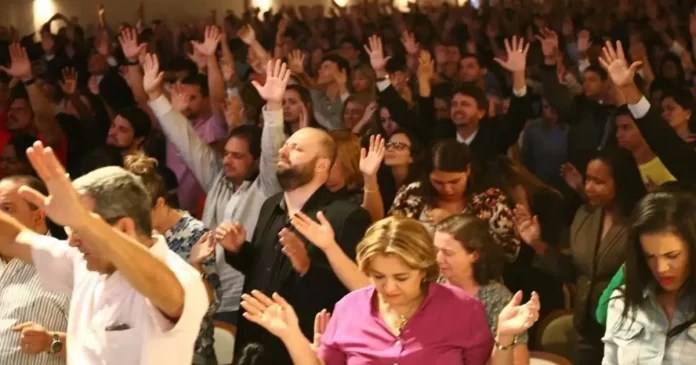 Formas-fidelizar-visitantes-navidenos-iglesia.webp.webp