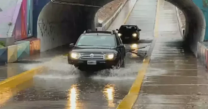 Tormenta-de-Santa-Rosa-provoca-inundaciones-y-genera-alerta.webp.webp
