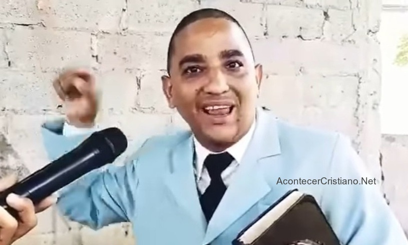 Pastor predica contra el café